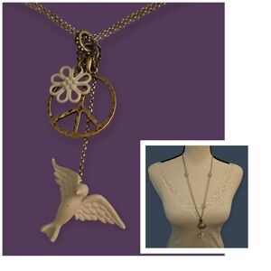 Vtg LUCKY BRAND Peace Sign Dove Charm Pendant Festival Chain Necklace